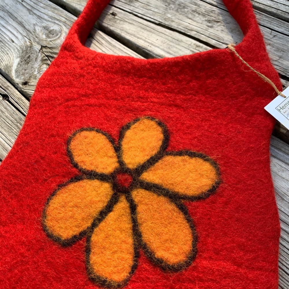 Hemp Sisters wool purse. NWT - Picture 1 of 14